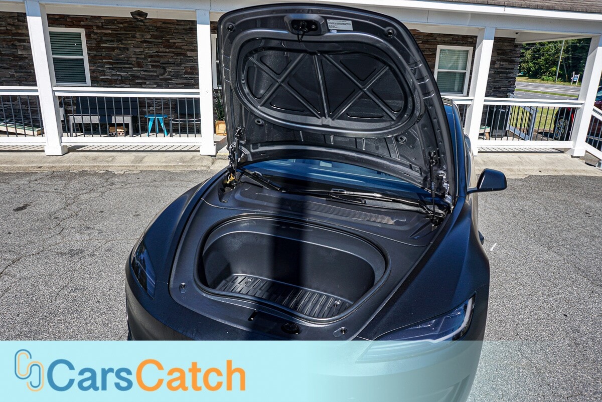 CARSCATCH - Used vehicle - SEDAN TESLA MODEL 3 2024
