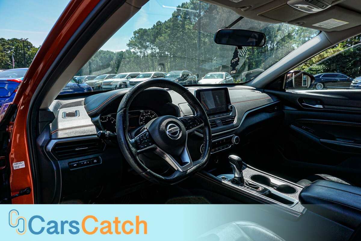 CARSCATCH - Used vehicle - SEDAN NISSAN ALTIMA 2019