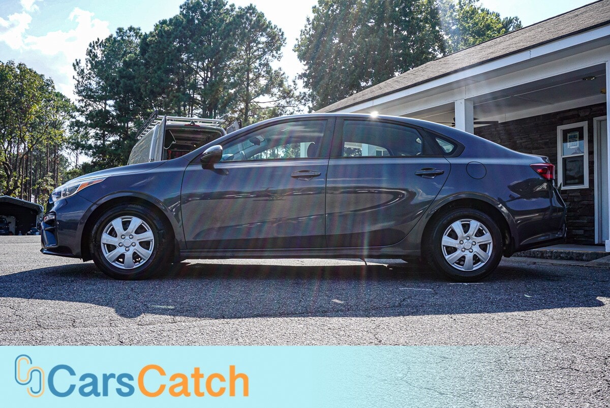 CARSCATCH - Used vehicle - SEDAN KIA FORTE 2020
