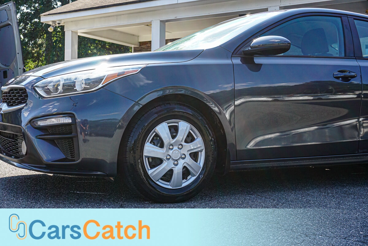 CARSCATCH - Used vehicle - SEDAN KIA FORTE 2020