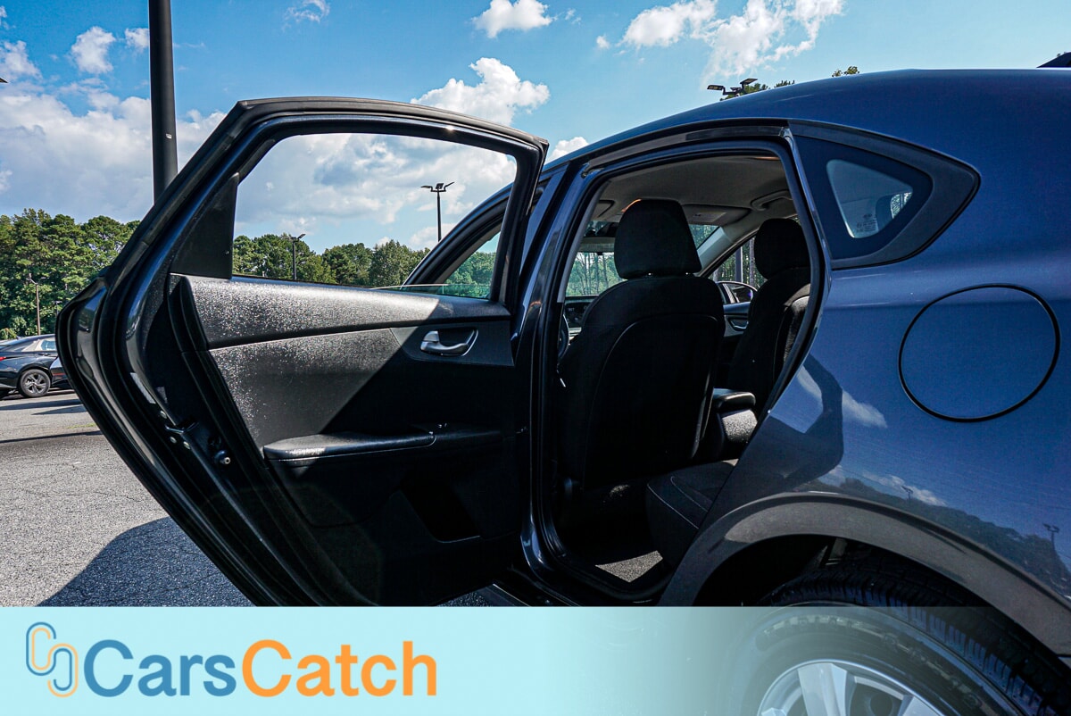 CARSCATCH - Used vehicle - SEDAN KIA FORTE 2020