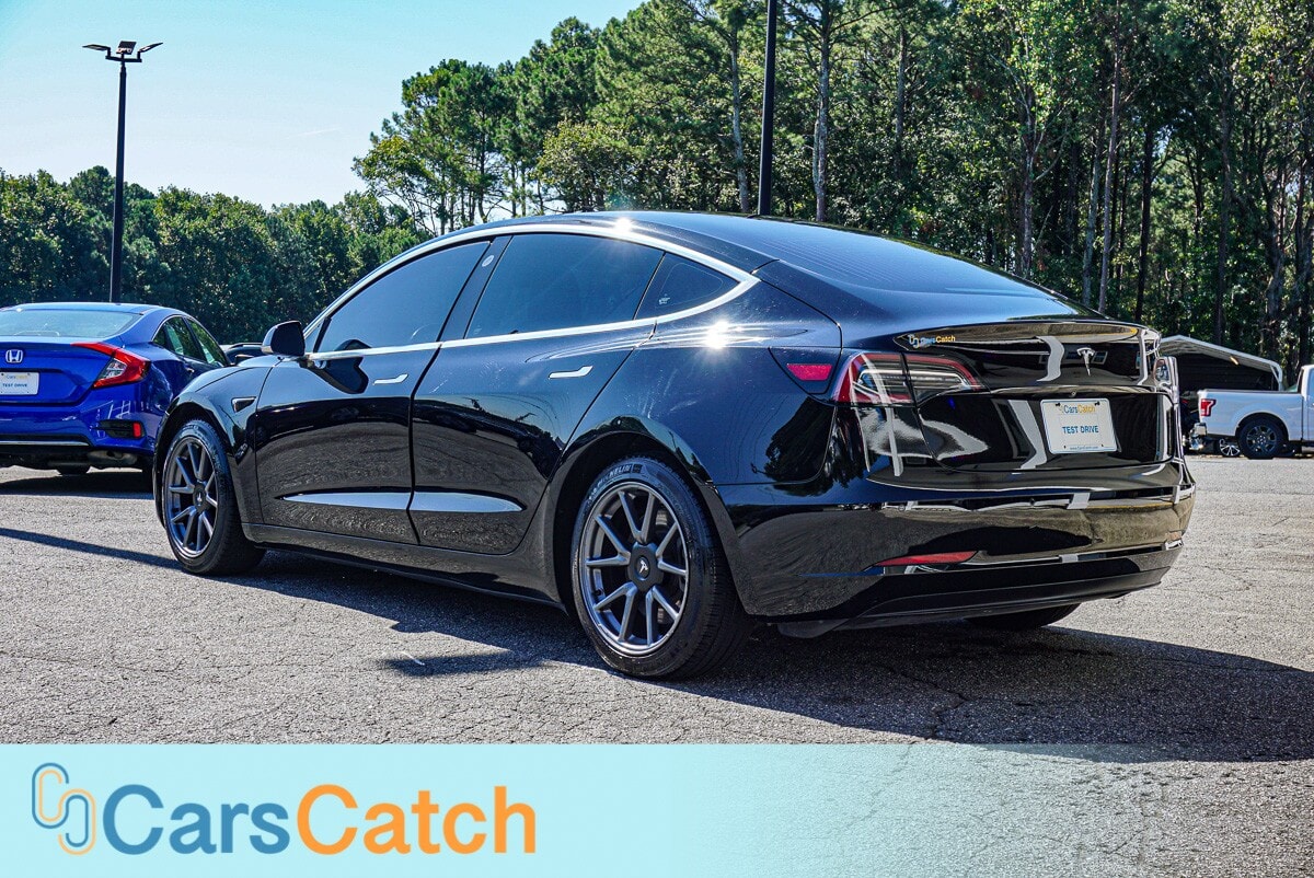 CARSCATCH - Used vehicle - SEDAN TESLA MODEL 3 2018