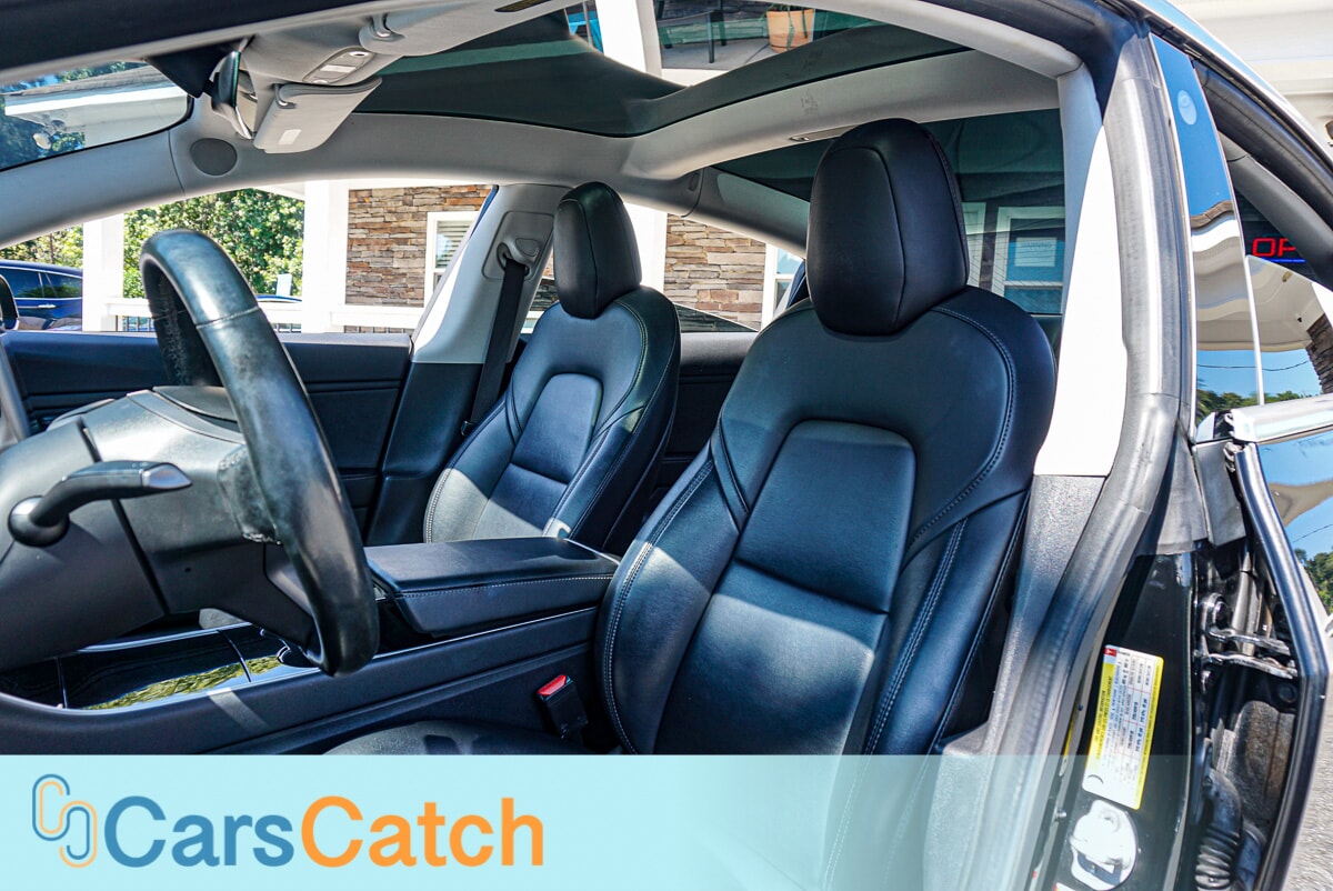 CARSCATCH - Used vehicle - SEDAN TESLA MODEL 3 2018
