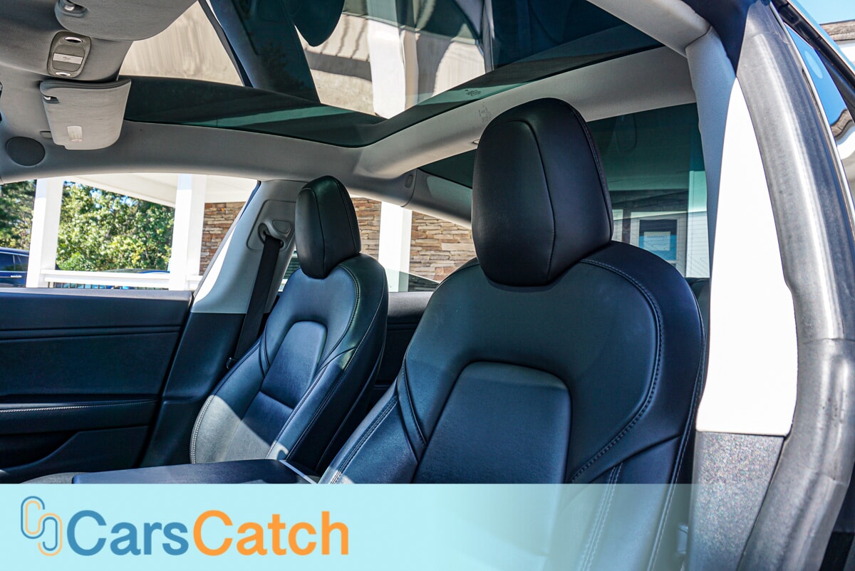 CARSCATCH - Used vehicle - SEDAN TESLA MODEL 3 2018
