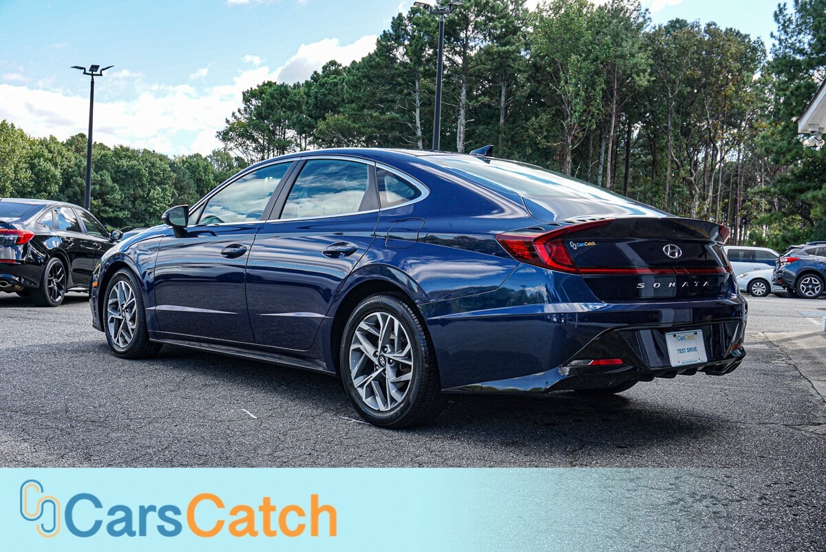 CARSCATCH - Used vehicle - SEDAN HYUNDAI SONATA 2022