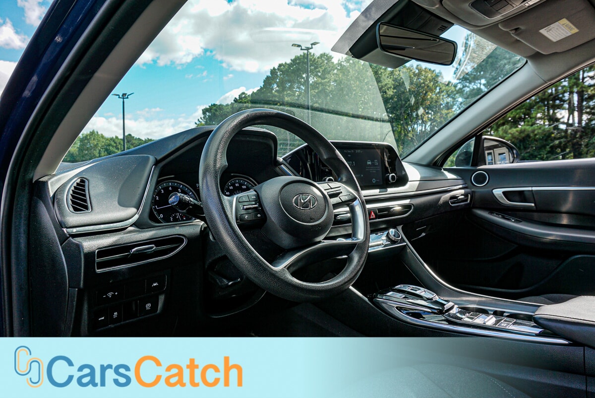 CARSCATCH - Used vehicle - SEDAN HYUNDAI SONATA 2022