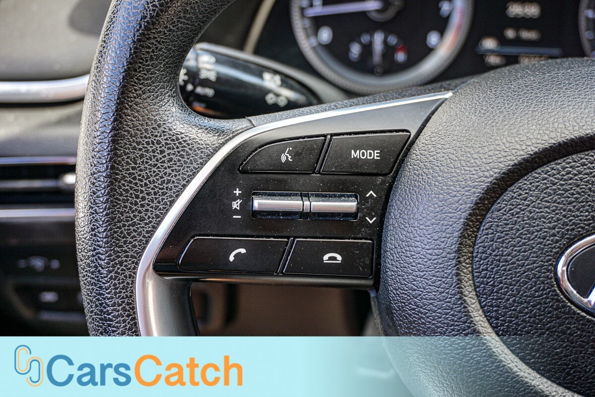 CARSCATCH - Used vehicle - SEDAN HYUNDAI SONATA 2022