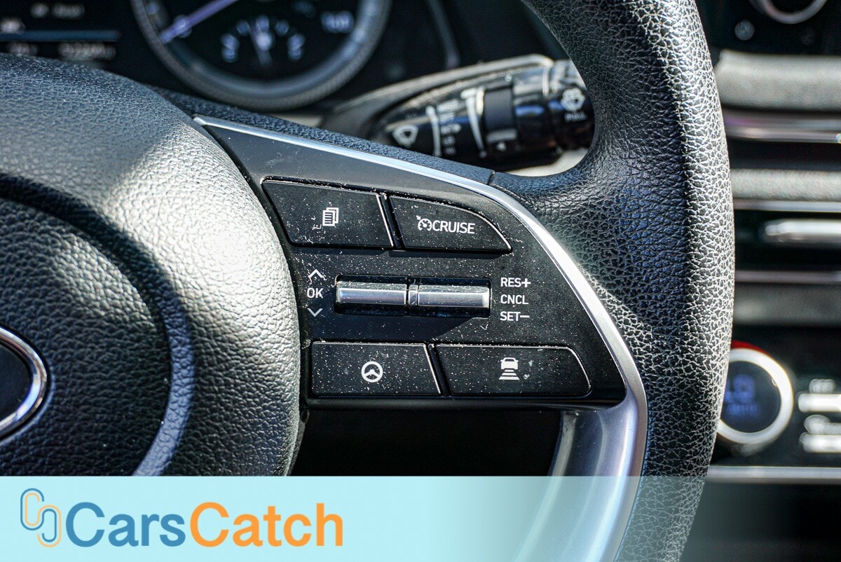 CARSCATCH - Used vehicle - SEDAN HYUNDAI SONATA 2022