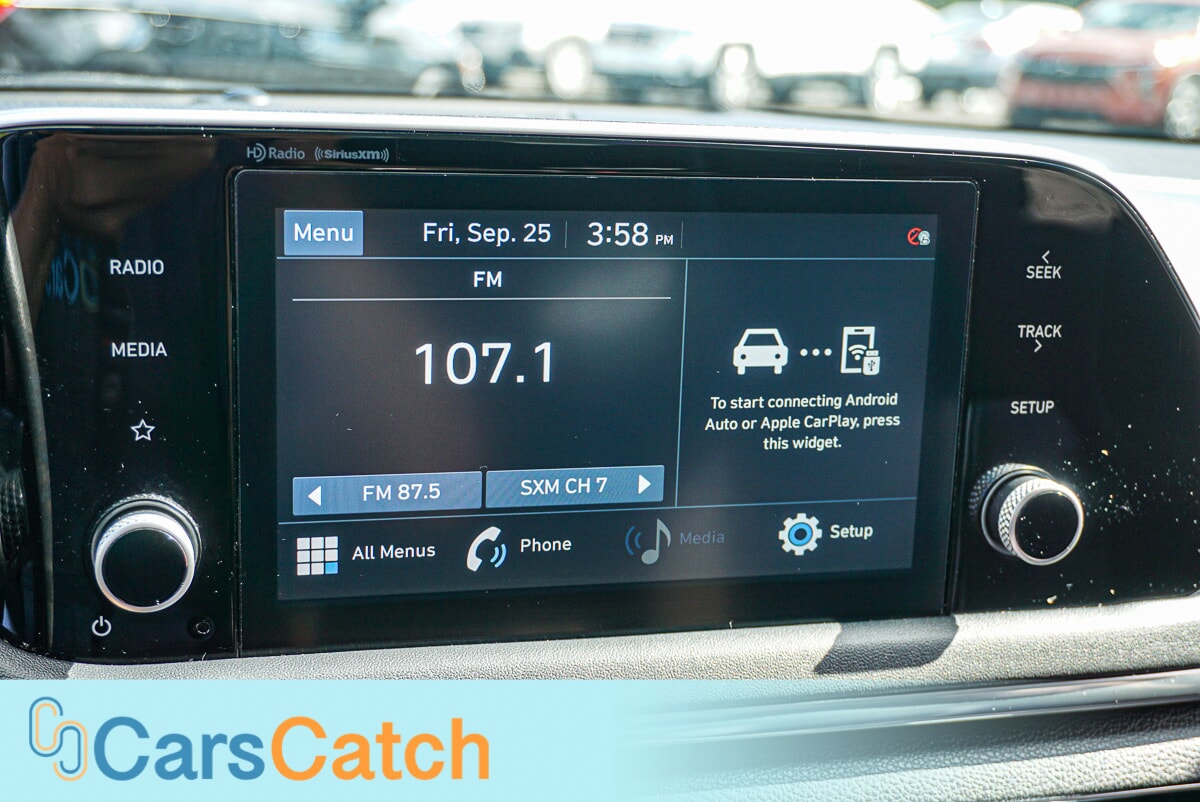 CARSCATCH - Used vehicle - SEDAN HYUNDAI SONATA 2022