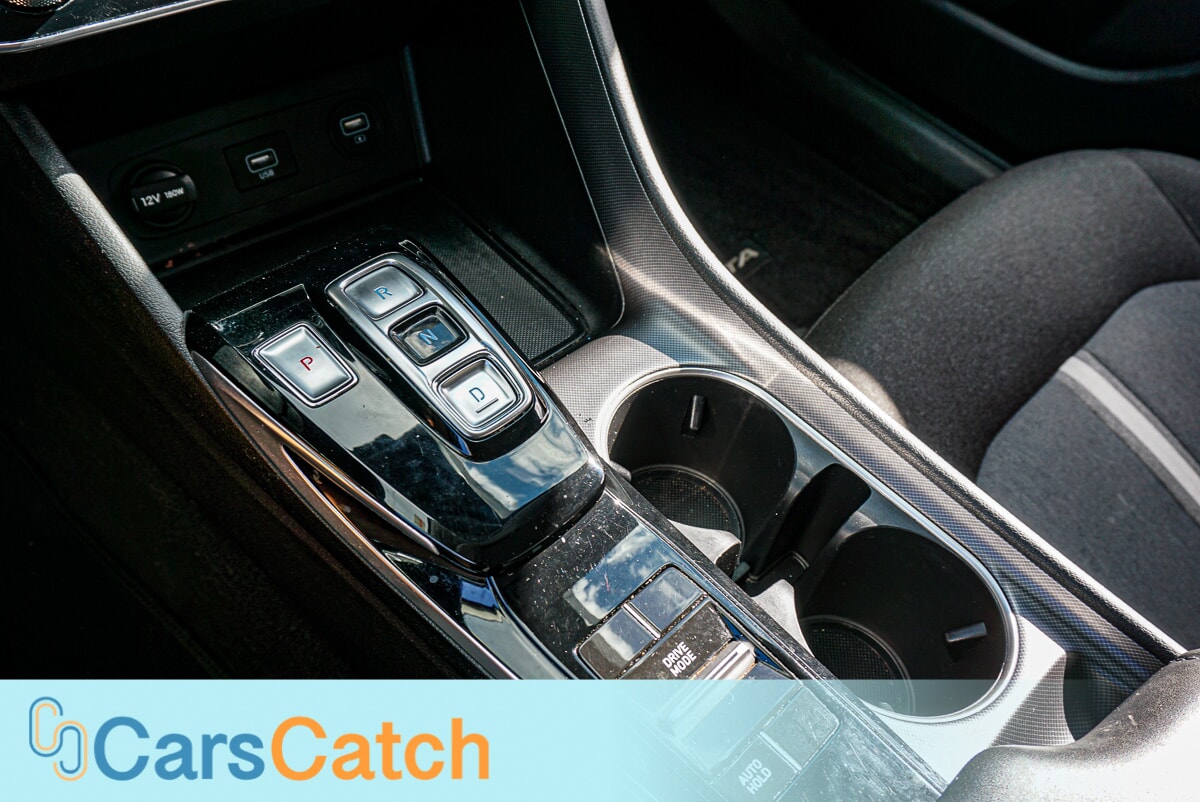 CARSCATCH - Used vehicle - SEDAN HYUNDAI SONATA 2022