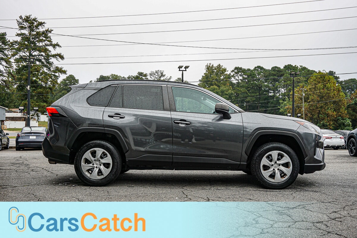 CARSCATCH - Used vehicle - SUV TOYOTA RAV4 2021