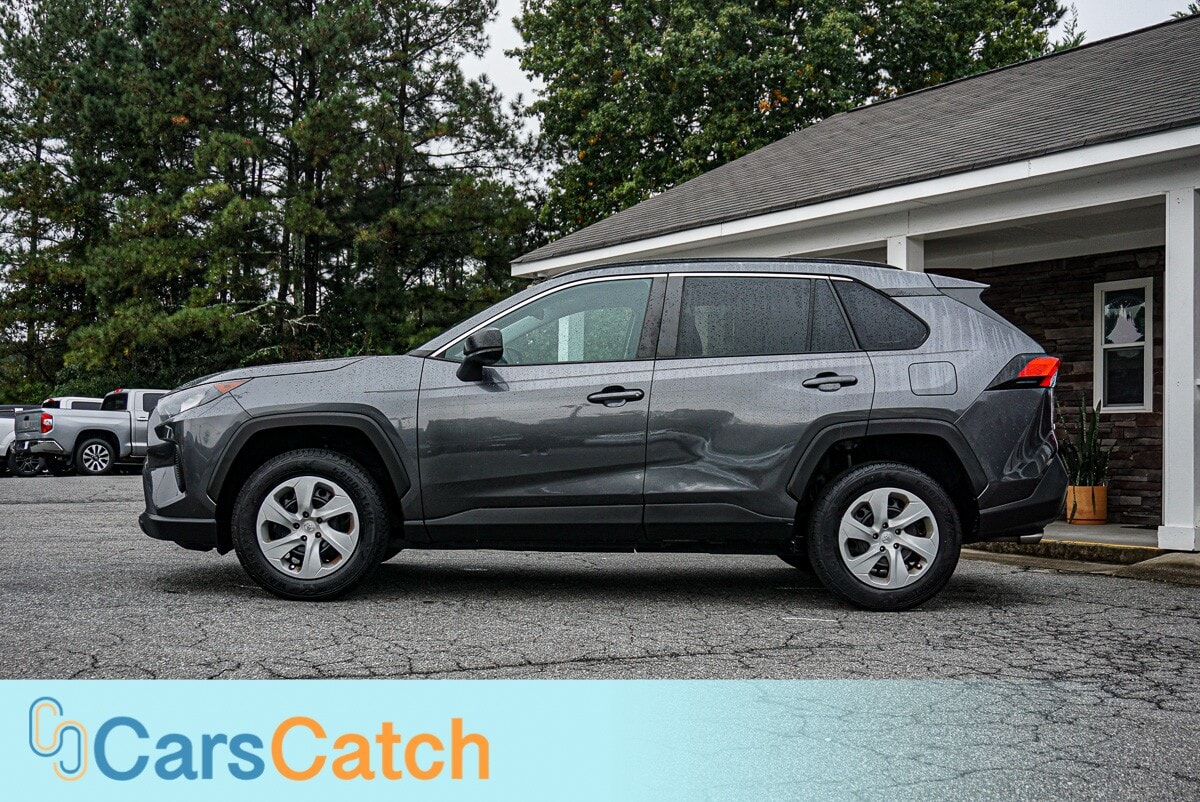 CARSCATCH - Used vehicle - SUV TOYOTA RAV4 2021