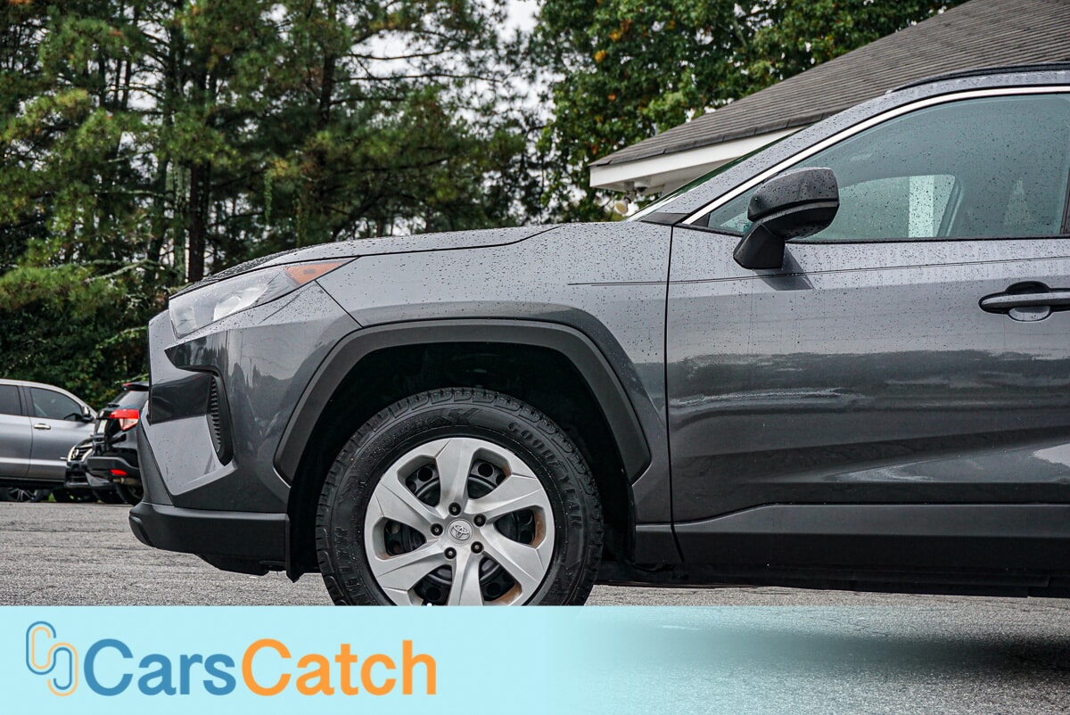 CARSCATCH - Used vehicle - SUV TOYOTA RAV4 2021