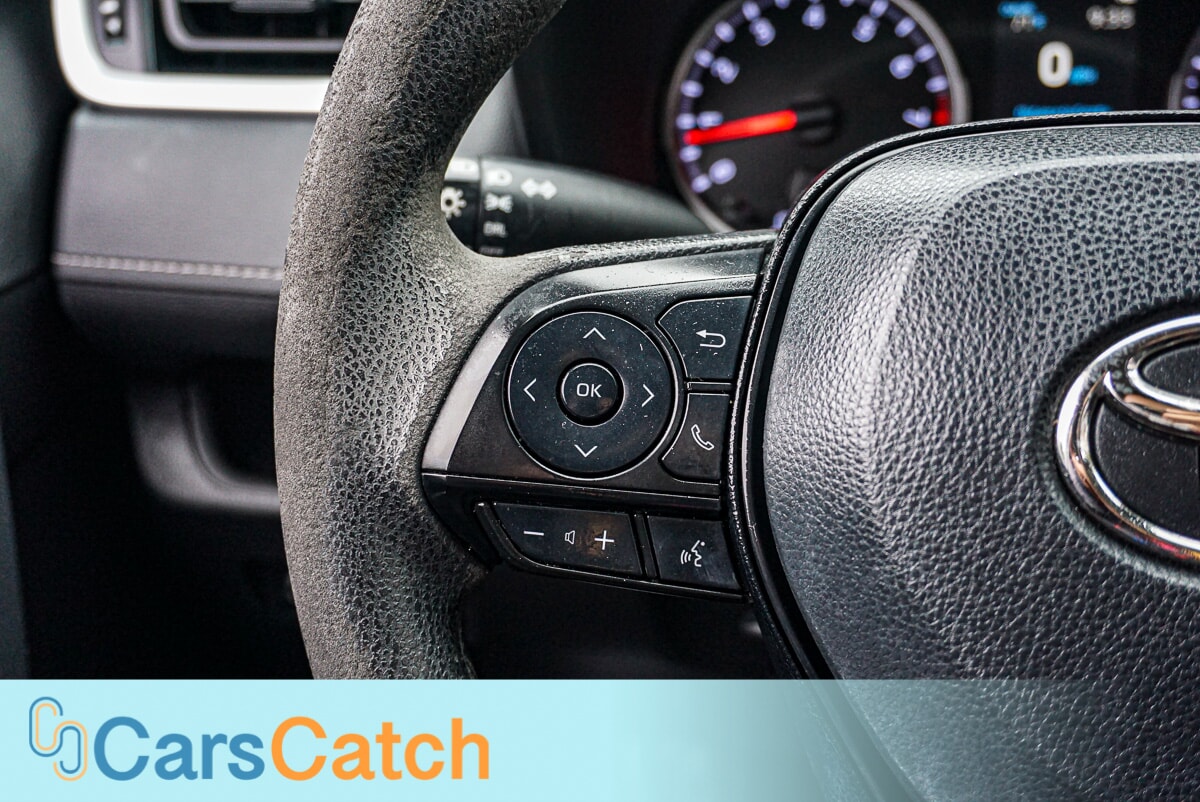 CARSCATCH - Used vehicle - SUV TOYOTA RAV4 2021