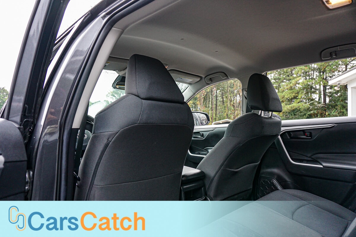 CARSCATCH - Used vehicle - SUV TOYOTA RAV4 2021