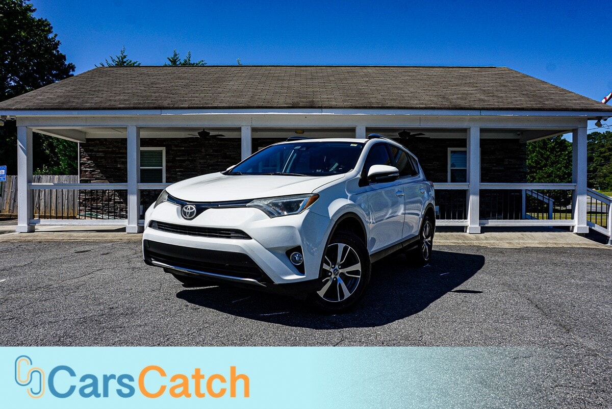CARSCATCH - Used vehicle - SUV TOYOTA RAV4 2017