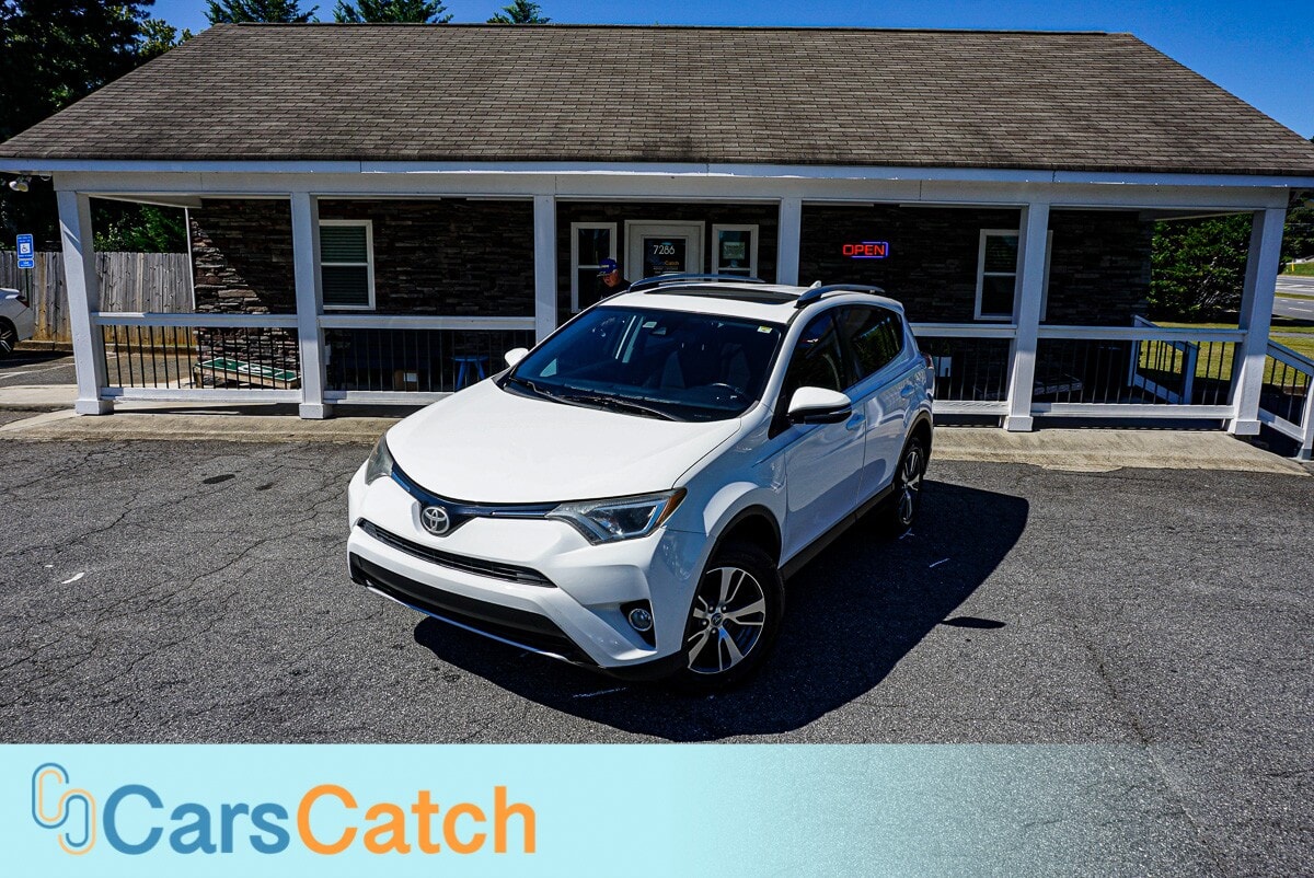 CARSCATCH - Used vehicle - SUV TOYOTA RAV4 2017