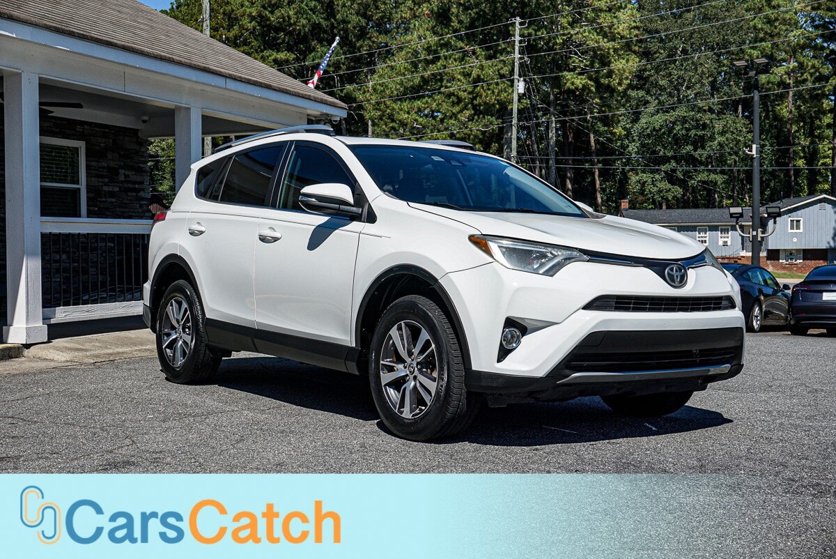 CARSCATCH - Used vehicle - SUV TOYOTA RAV4 2017