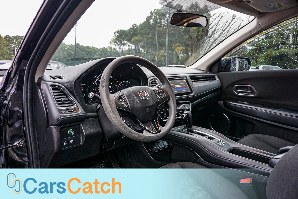 CARSCATCH - Used vehicle - SUV HONDA HR-V 2016