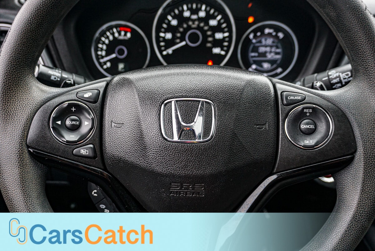 CARSCATCH - Used vehicle - SUV HONDA HR-V 2016