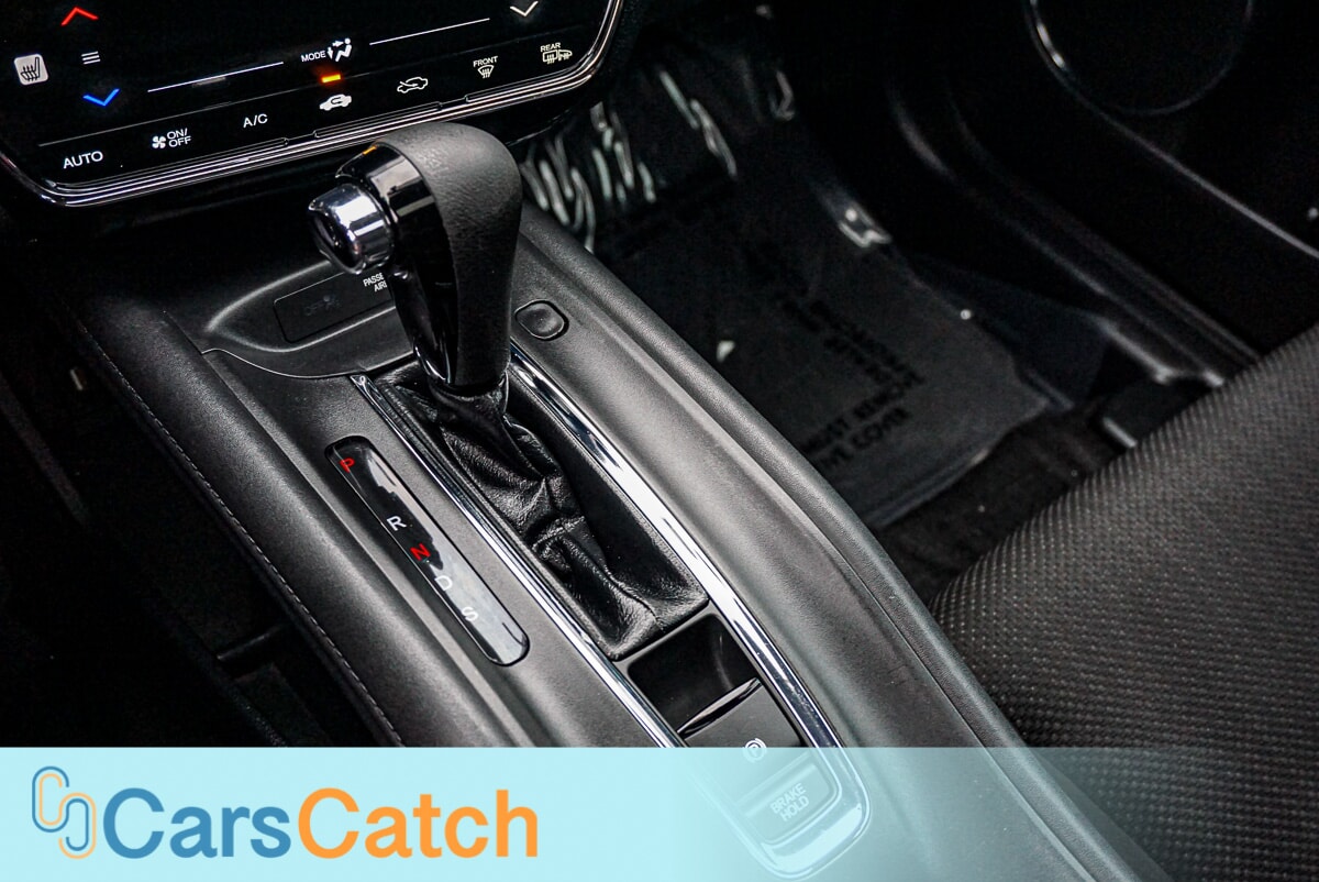 CARSCATCH - Used vehicle - SUV HONDA HR-V 2016