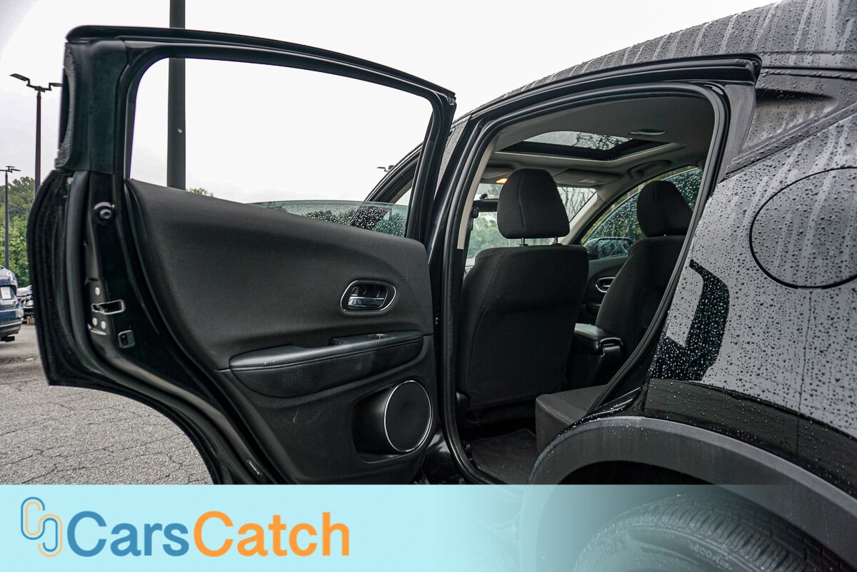 CARSCATCH - Used vehicle - SUV HONDA HR-V 2016
