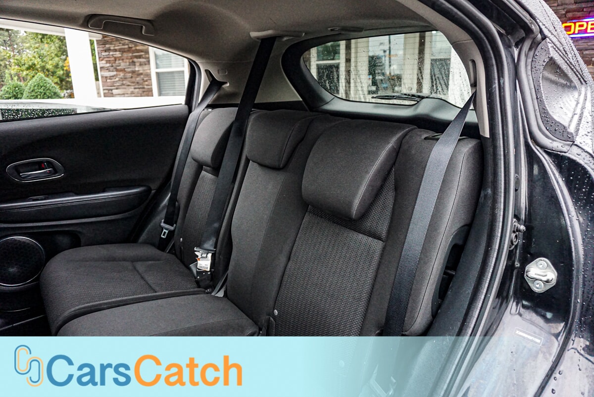 CARSCATCH - Used vehicle - SUV HONDA HR-V 2016