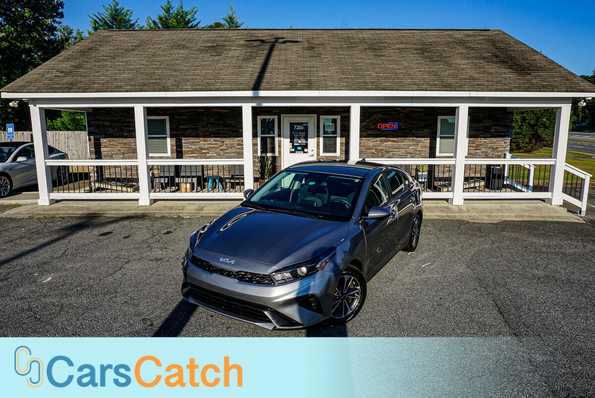 CARSCATCH - Used vehicle - SEDAN KIA FORTE 2024