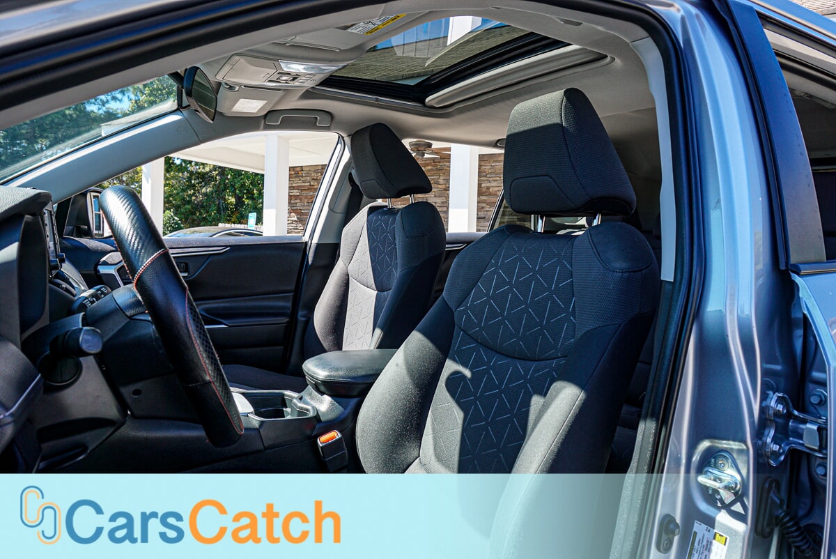CARSCATCH - Used vehicle - SUV TOYOTA RAV4 2020