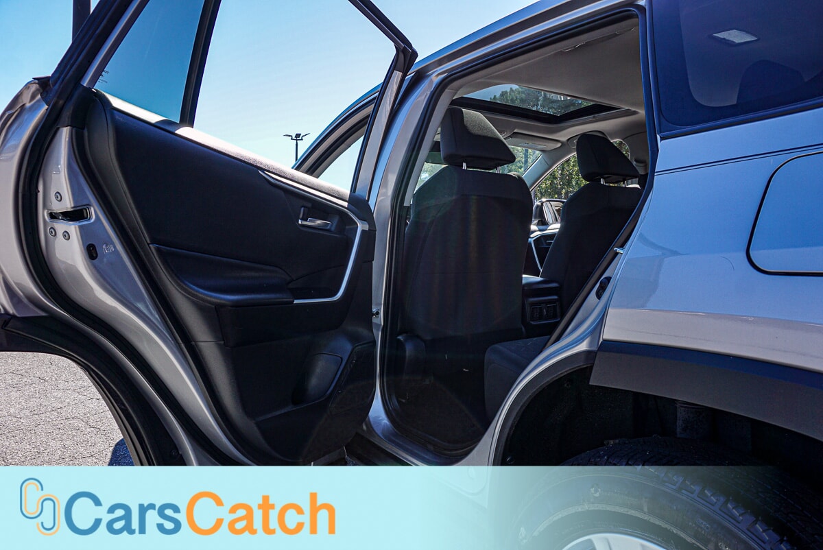 CARSCATCH - Used vehicle - SUV TOYOTA RAV4 2020