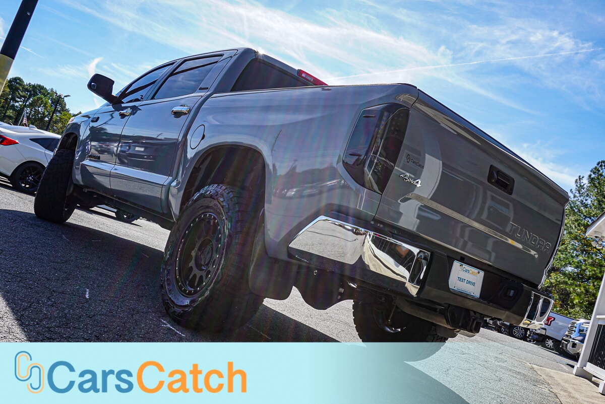 CARSCATCH - Used vehicle - TRUCK TOYOTA TUNDRA 4WD 2018