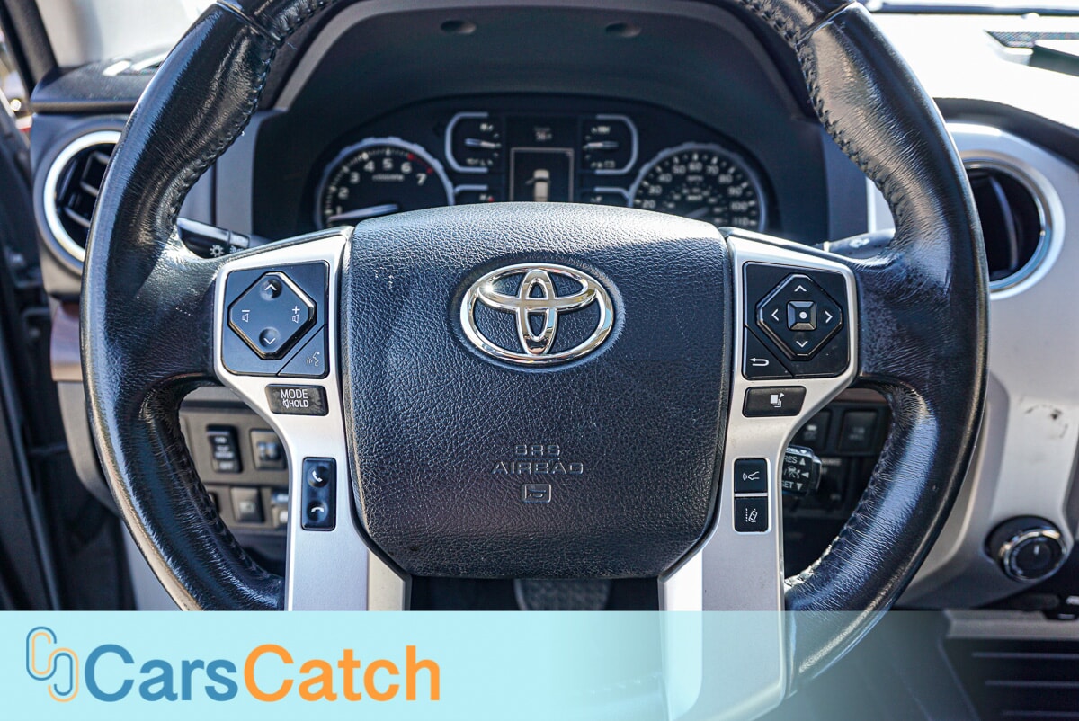 CARSCATCH - Used vehicle - TRUCK TOYOTA TUNDRA 4WD 2018