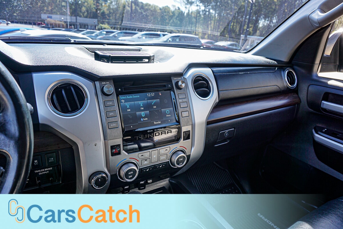 CARSCATCH - Used vehicle - TRUCK TOYOTA TUNDRA 4WD 2018