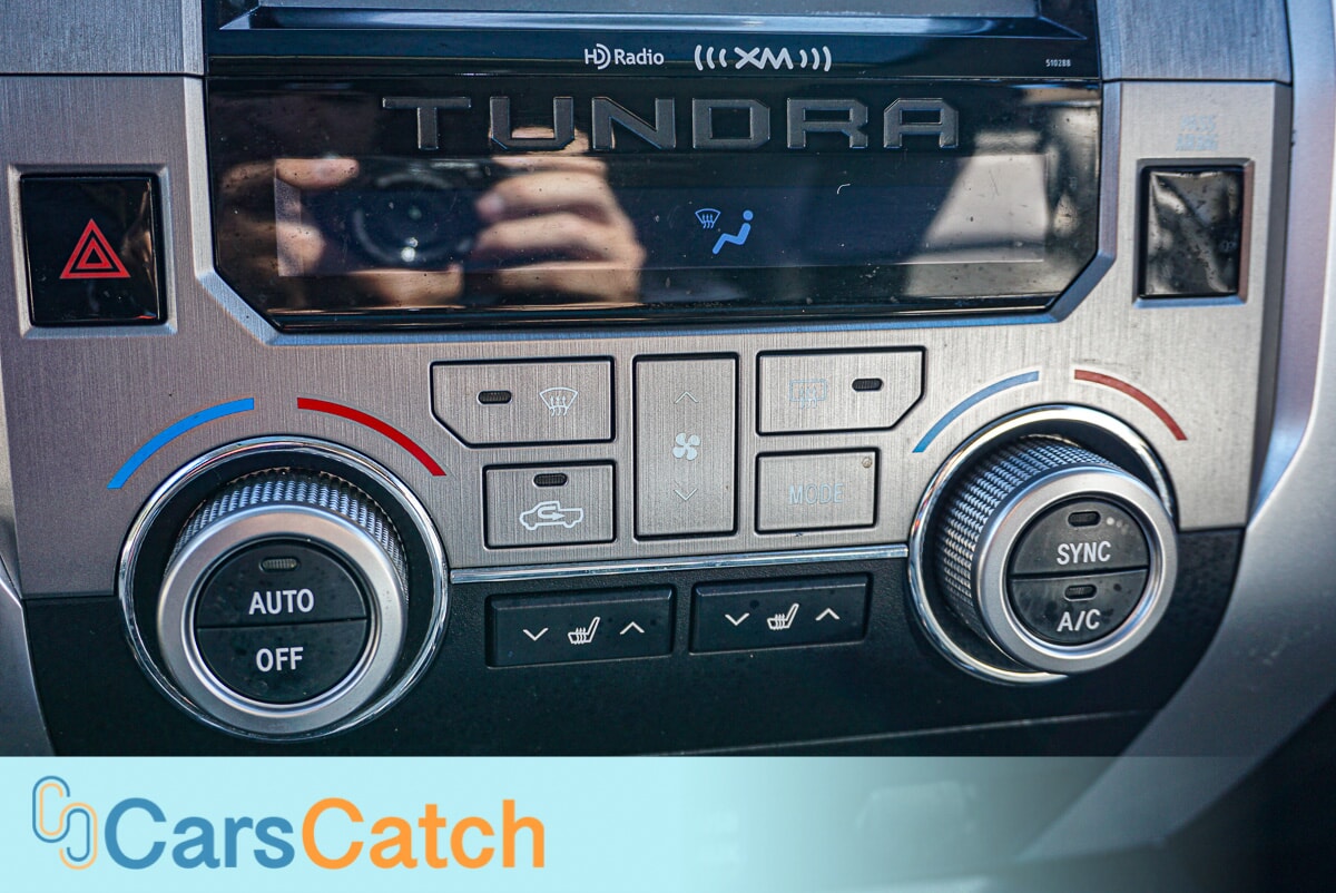 CARSCATCH - Used vehicle - TRUCK TOYOTA TUNDRA 4WD 2018
