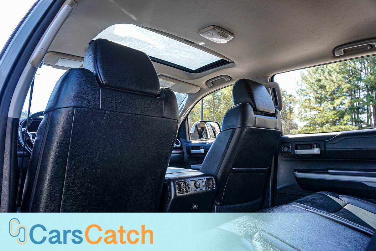 CARSCATCH - Used vehicle - TRUCK TOYOTA TUNDRA 4WD 2018