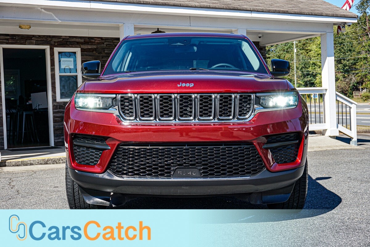 CARSCATCH - Used vehicle - SUV JEEP GRAND CHEROKEE 2023