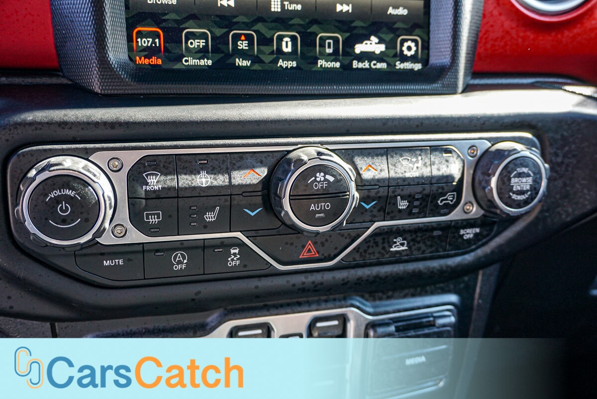 CARSCATCH - Used vehicle - TRUCK JEEP GLADIATOR 2021