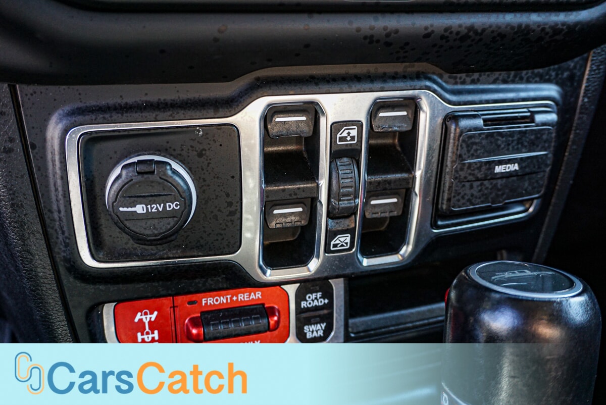 CARSCATCH - Used vehicle - TRUCK JEEP GLADIATOR 2021