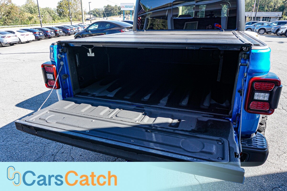 CARSCATCH - Used vehicle - TRUCK JEEP GLADIATOR 2021