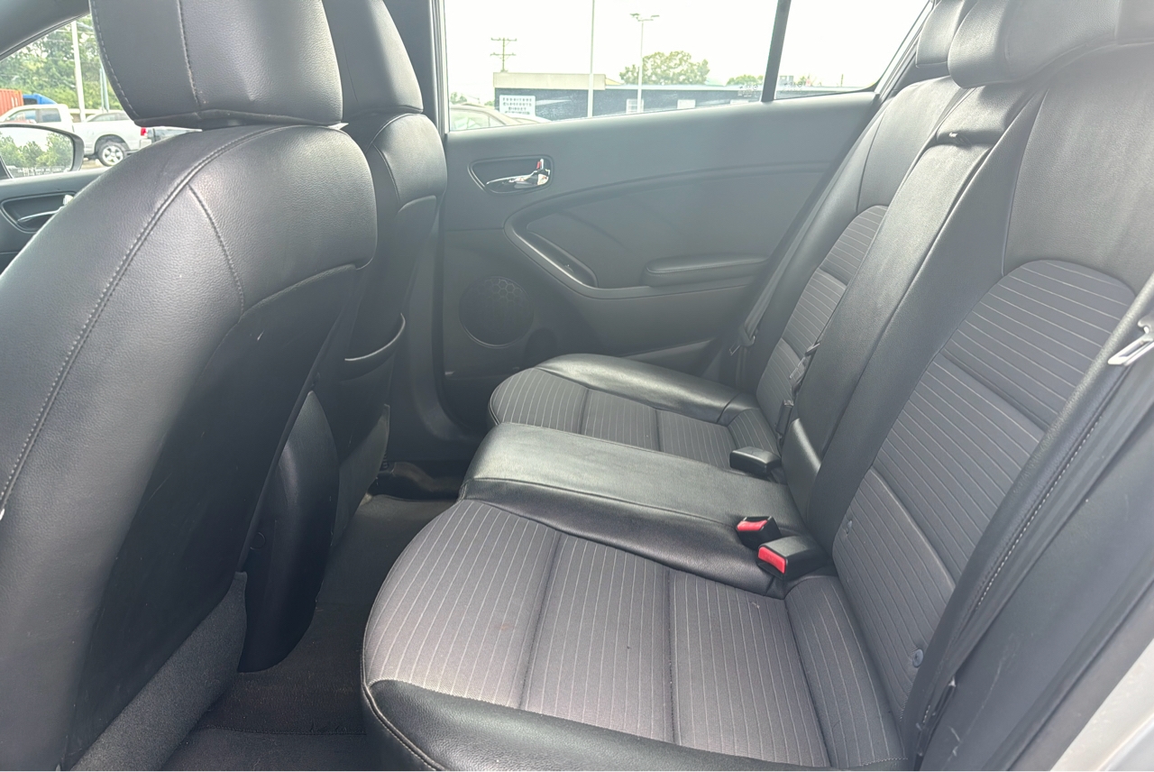 R&L Motors - Used vehicle - Sedan KIA FORTE 2016