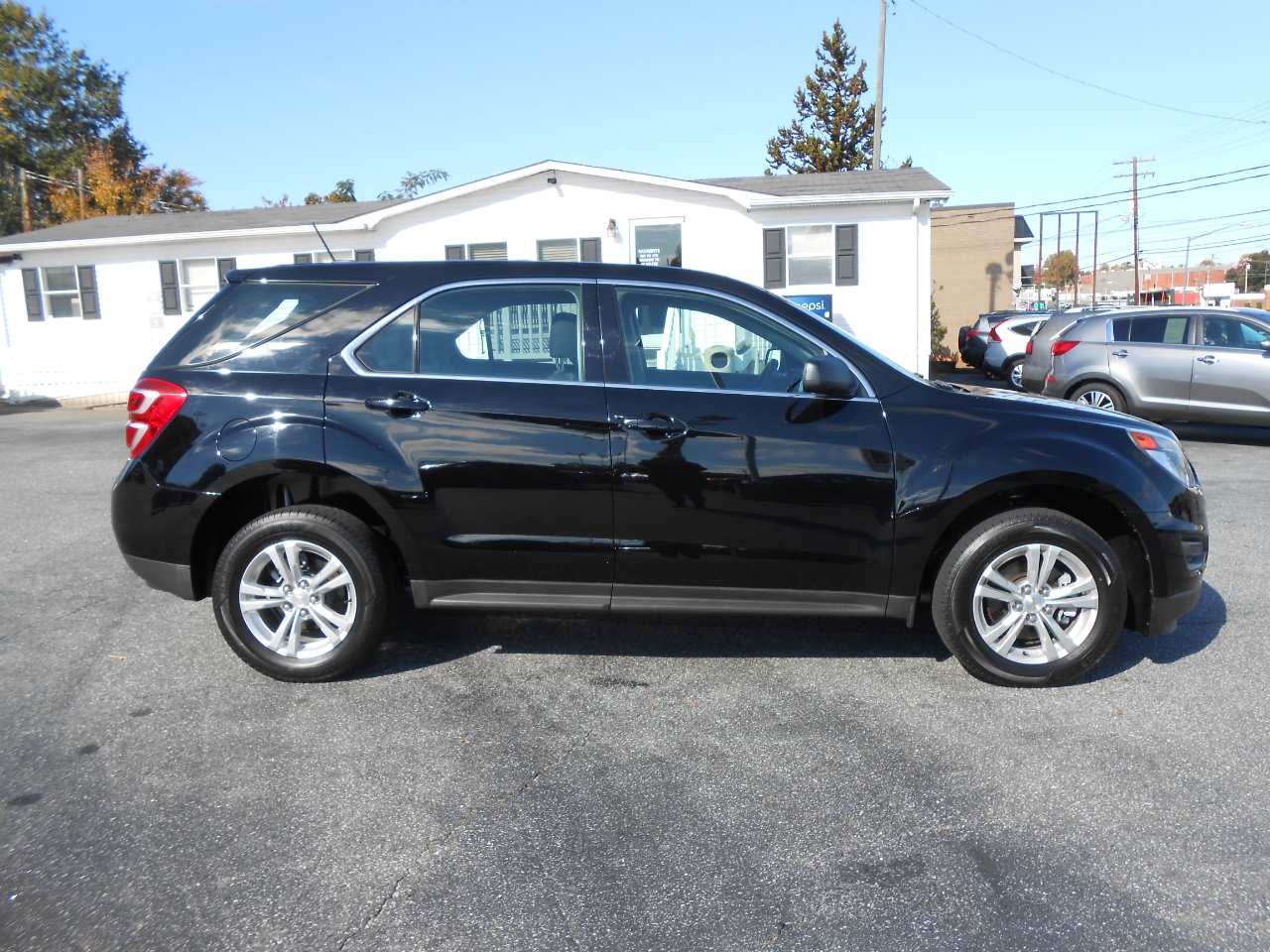 R&L Motors - Used vehicle - SUV CHEVROLET EQUINOX 2016