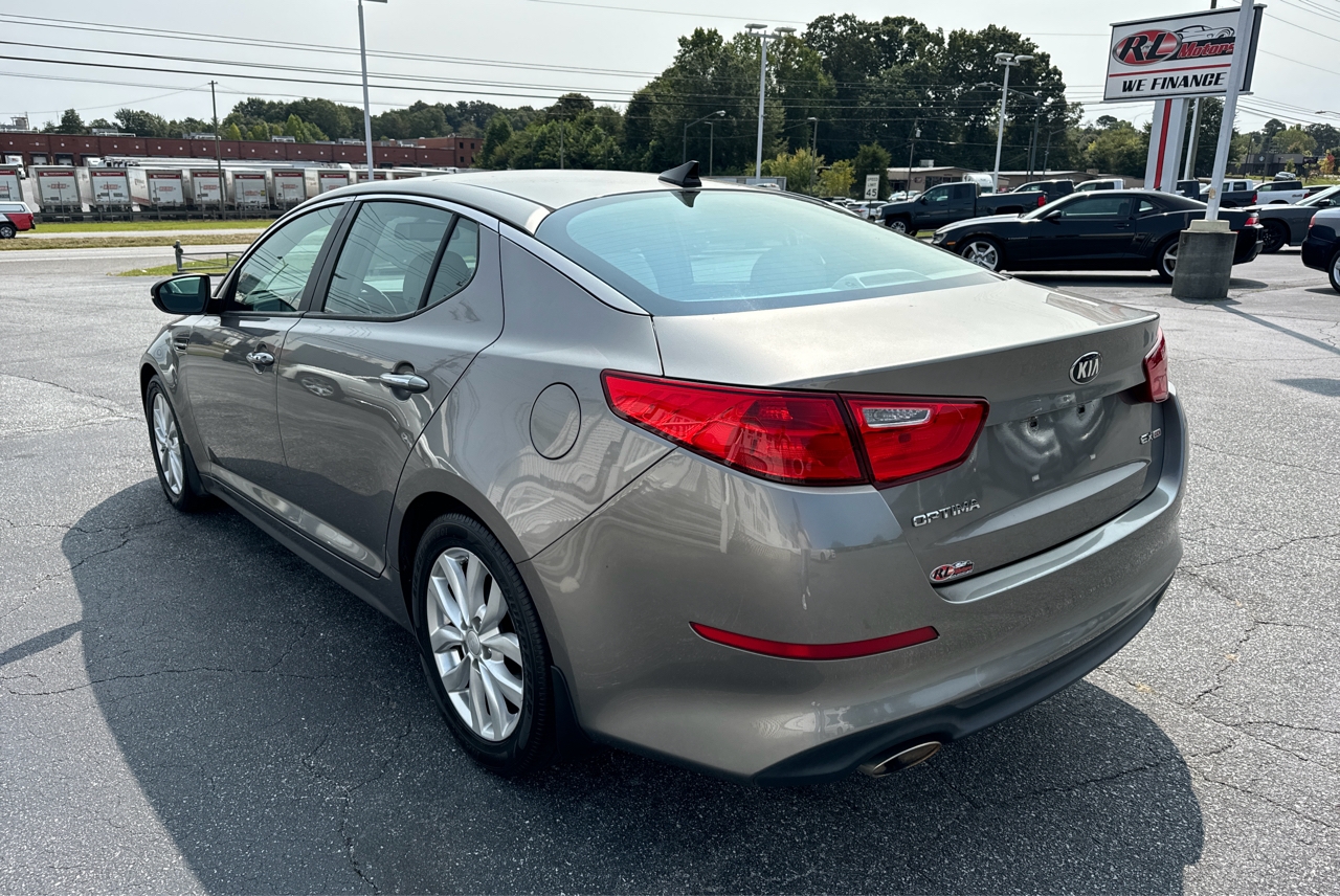 R&L Motors - Used vehicle - Sedan KIA OPTIMA 2015