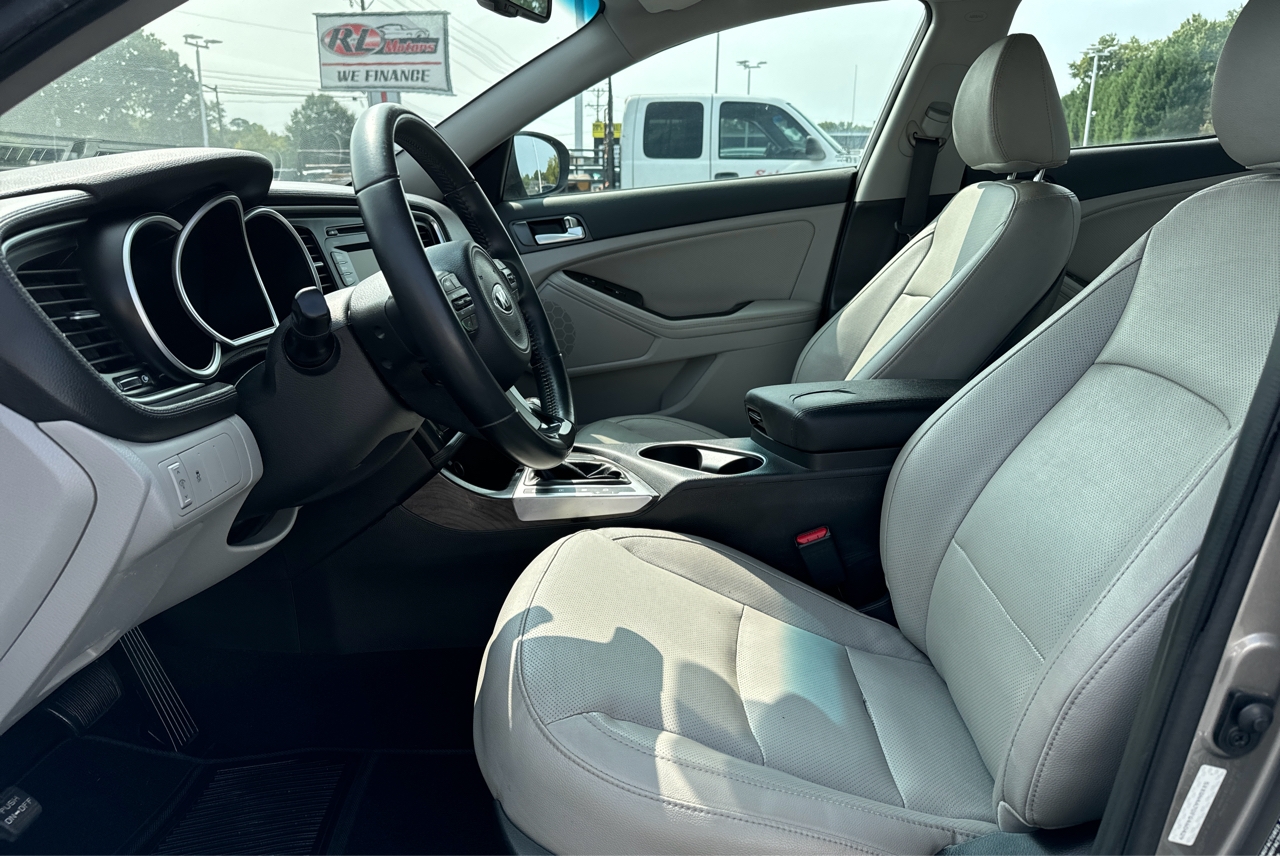 R&L Motors - Used vehicle - Sedan KIA OPTIMA 2015