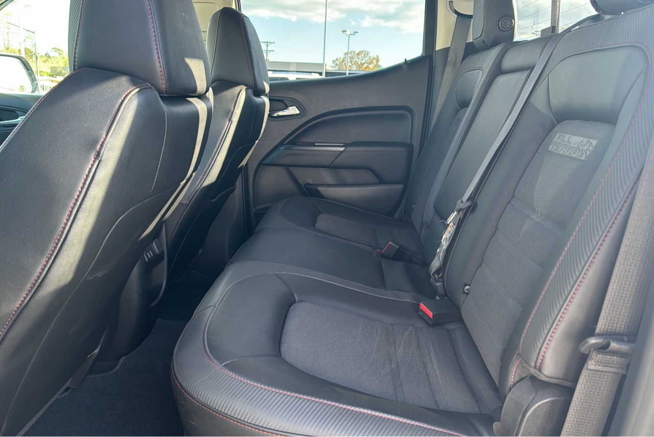 R&L Motors - Used vehicle - Truck GMC CANYON 2017