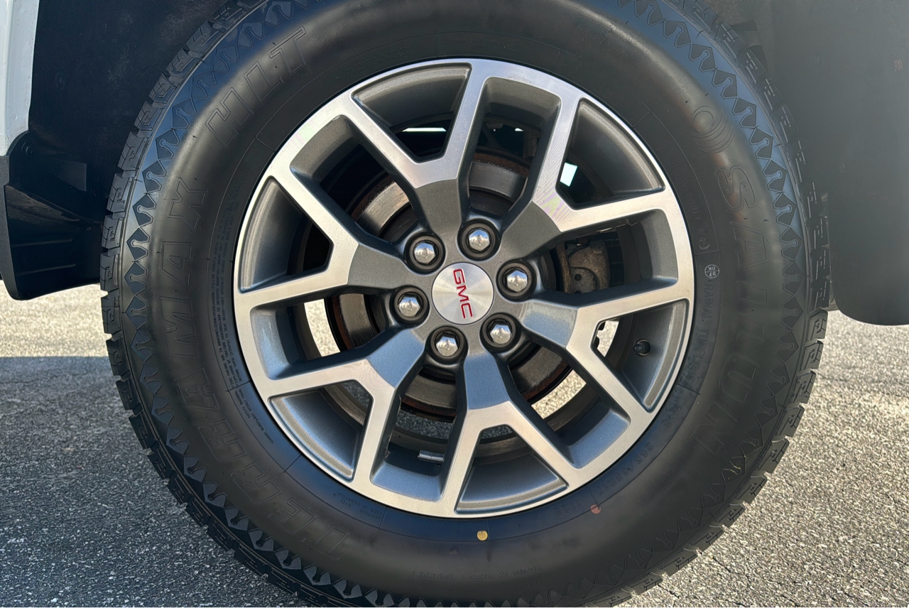 R&L Motors - Used vehicle - Truck GMC CANYON 2017