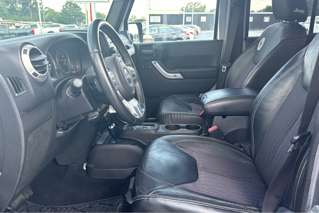 R&L Motors - Used vehicle - SUV JEEP WRANGLER 2013