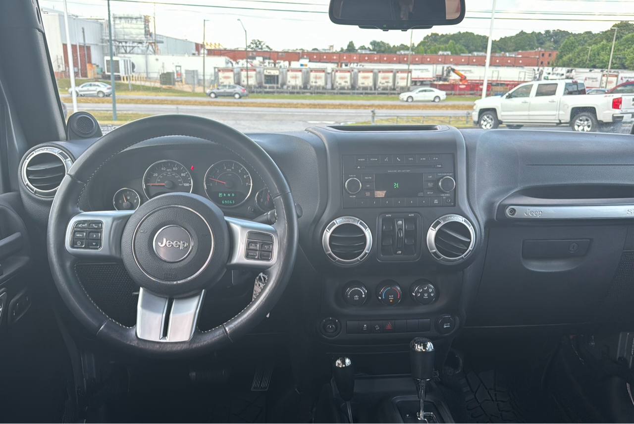 R&L Motors - Used vehicle - SUV JEEP WRANGLER 2013