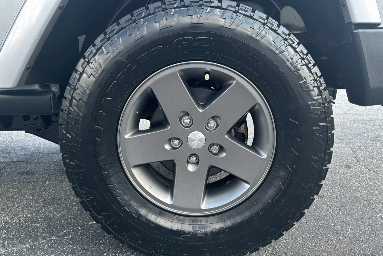 R&L Motors - Used vehicle - SUV JEEP WRANGLER 2013