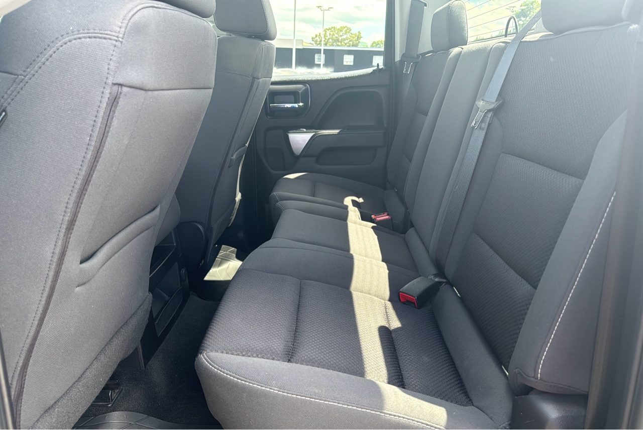 R&L Motors - Used vehicle - Truck CHEVROLET SILVERADO 1500 2018