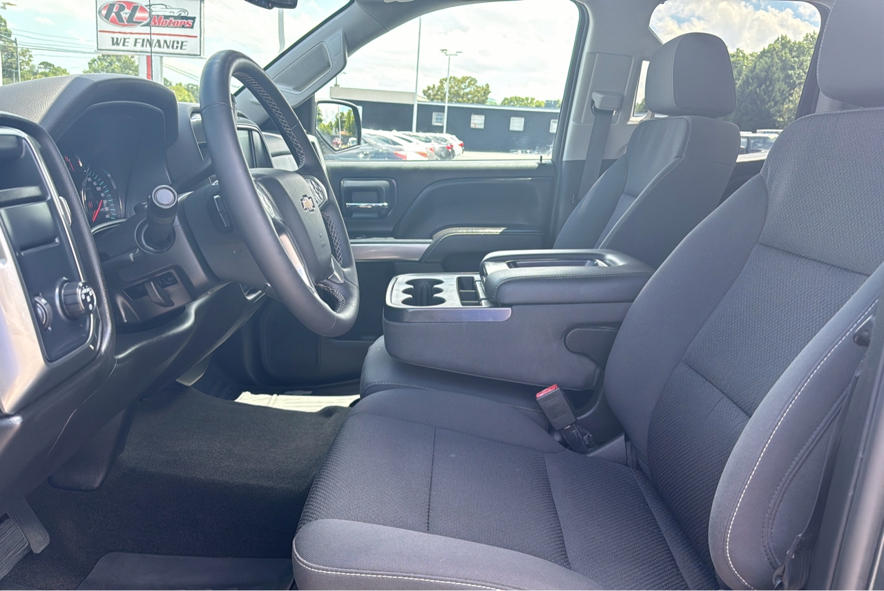 R&L Motors - Used vehicle - Truck CHEVROLET SILVERADO 1500 2018